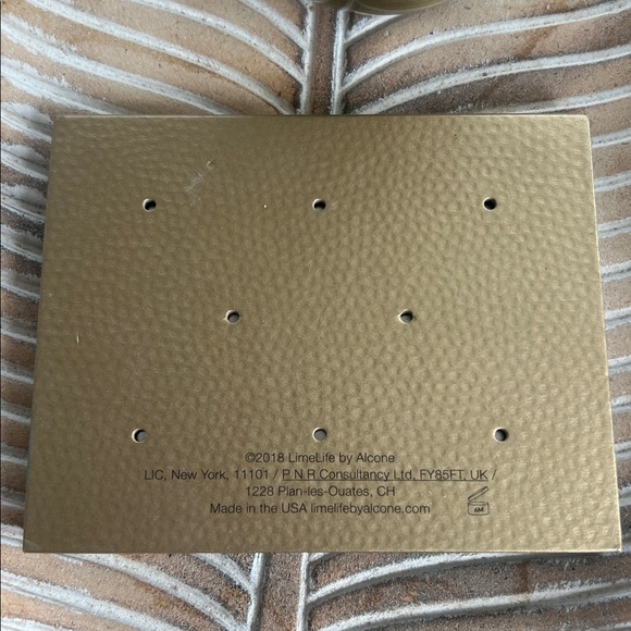 LimeLife Alcone Danessa Crème Highlighter Palette - Picture 5 of 5